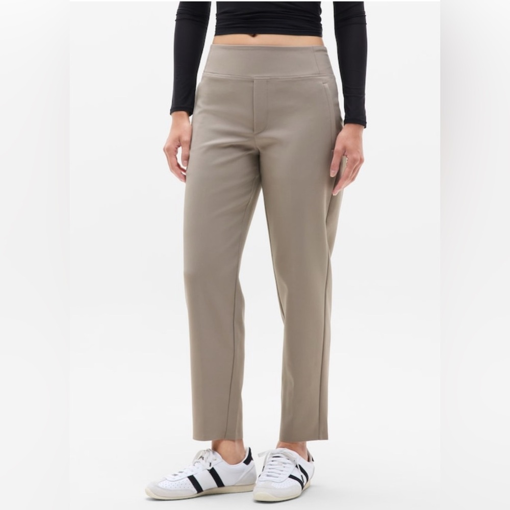 NWT Athleta Endless Pants  Size  14. Mortar Mushroom